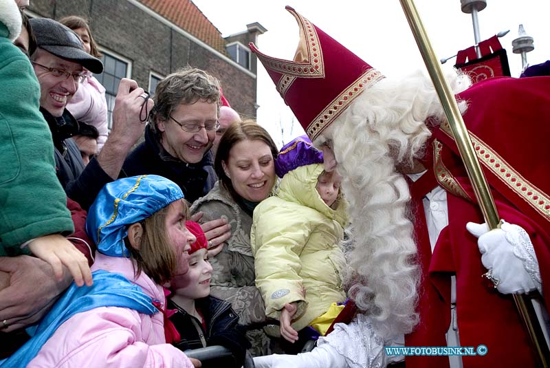 08111506.jpg - FOTOOPDRACHT:Dordrecht:15-11-2008:Sinterklaas is weer in Dordrecht aangekomenDeze digitale foto blijft eigendom van FOTOPERSBURO BUSINK. Wij hanteren de voorwaarden van het N.V.F. en N.V.J. Gebruik van deze foto impliceert dat u bekend bent  en akkoord gaat met deze voorwaarden bij publicatie.EB/ETIENNE BUSINK