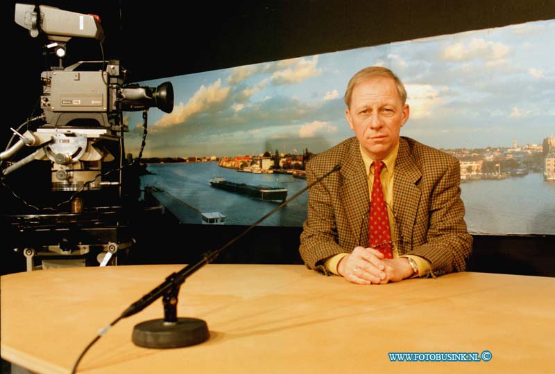 99011902.jpg - DE STEM VAN DORDT :DORDRECHT:19-01-1999:JAN TIELMAN VAN DE TROM DORDRECHT.Deze digitale foto blijft eigendom van FOTOPERSBURO BUSINK. Wij hanteren de voorwaarden van het N.V.F. en N.V.J. Gebruik van deze foto impliceert dat u bekend bent  en akkoord gaat met deze voorwaarden bij publicatie.EB/ETIENNE BUSINK