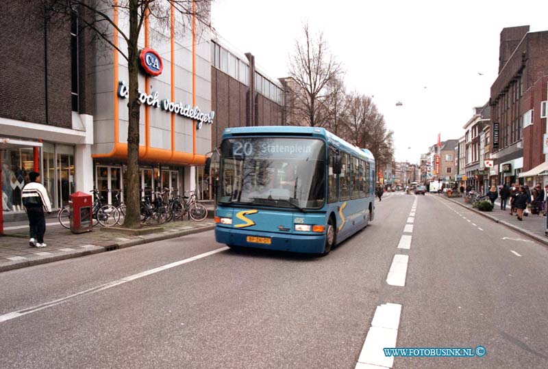 99020206.jpg - NETWERK/STADSVERVOER :DORDRECHT:02-02-1999:DEZE CITYBUSSEN ZULLEN IN DE TOEKOMST MOGELIJK UIT HET STADSBEELD VERDWIJNEN.FOTO ACHTEROM DORDRECHTDeze digitale foto blijft eigendom van FOTOPERSBURO BUSINK. Wij hanteren de voorwaarden van het N.V.F. en N.V.J. Gebruik van deze foto impliceert dat u bekend bent  en akkoord gaat met deze voorwaarden bij publicatie.EB/ETIENNE BUSINK