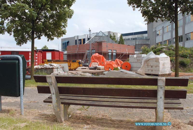 99061009.jpg - DE DORDTENAAR :ZWIJNDRECHT : 10-06-1999ZWIJNDRECHT LANGEWEG JACOBUS ZIEKENHUIS  BOUW KAPPELDeze digitale foto blijft eigendom van FOTOPERSBURO BUSINK. Wij hanteren de voorwaarden van het N.V.F. en N.V.J. Gebruik van deze foto impliceert dat u bekend bent  en akkoord gaat met deze voorwaarden bij publicatie.EB/ETIENNE BUSINK