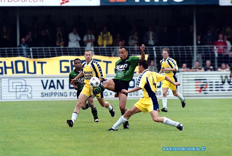 99061302.jpg - WFA :DORDRECHT : 13-06-1999VOETBAL WEDSTRIJD DORDRECHT 90 /ZWOLLEDeze digitale foto blijft eigendom van FOTOPERSBURO BUSINK. Wij hanteren de voorwaarden van het N.V.F. en N.V.J. Gebruik van deze foto impliceert dat u bekend bent  en akkoord gaat met deze voorwaarden bij publicatie.EB/ETIENNE BUSINK