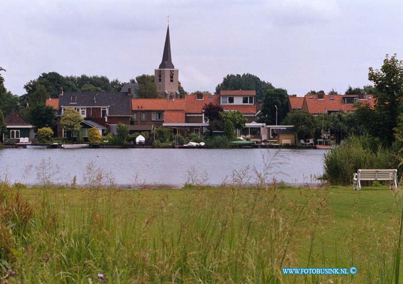 99063002.jpg - DE DORDTENAAR :30-06-1999Deze digitale foto blijft eigendom van FOTOPERSBURO BUSINK. Wij hanteren de voorwaarden van het N.V.F. en N.V.J. Gebruik van deze foto impliceert dat u bekend bent  en akkoord gaat met deze voorwaarden bij publicatie.EB/ETIENNE BUSINK