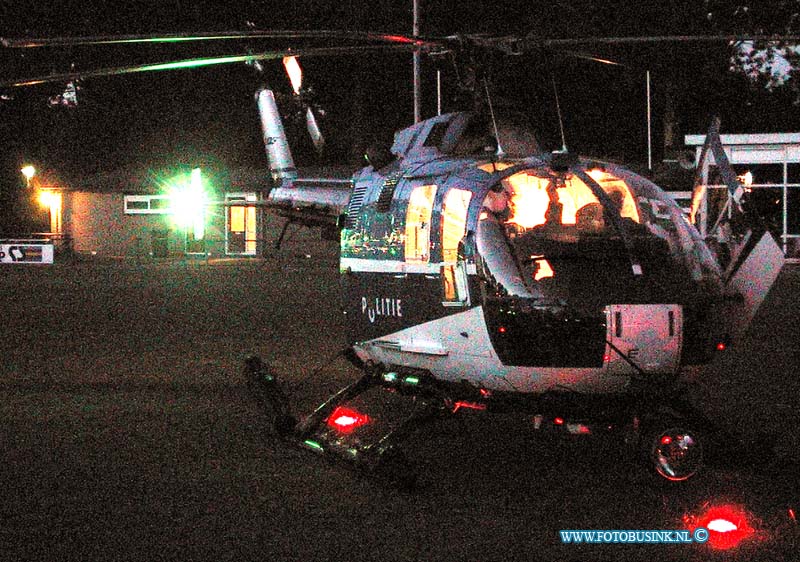 99072008.jpg - politie zhz :Dordrecht:20-07-1999:politie zhzh schaf als eerste korps in nederland lichtbakens aan de zo geheten turbo flaresDeze digitale foto blijft eigendom van FOTOPERSBURO BUSINK. Wij hanteren de voorwaarden van het N.V.F. en N.V.J. Gebruik van deze foto impliceert dat u bekend bent  en akkoord gaat met deze voorwaarden bij publicatie.EB/ETIENNE BUSINK