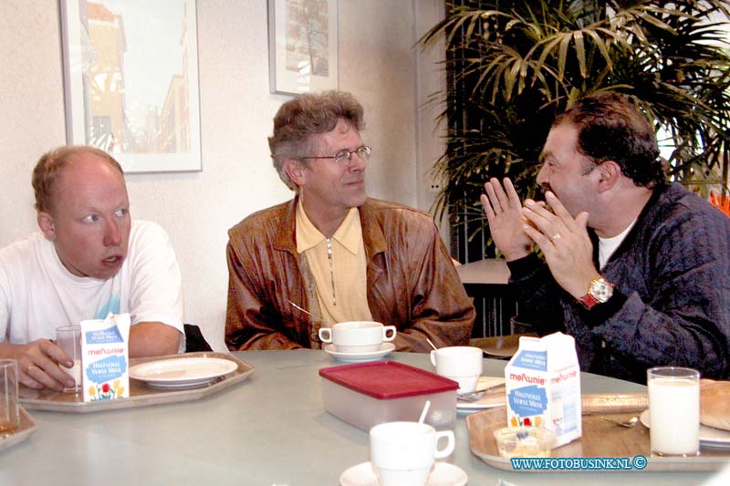 99092107.jpg - NETWERK/STADSVERVOER :Dordrecht:21-09-1999:dhr willem stenekes bedrijfsmaatschapelijk werker Deze digitale foto blijft eigendom van FOTOPERSBURO BUSINK. Wij hanteren de voorwaarden van het N.V.F. en N.V.J. Gebruik van deze foto impliceert dat u bekend bent  en akkoord gaat met deze voorwaarden bij publicatie.EB/ETIENNE BUSINK