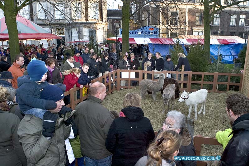 08121402.jpg - FOTOOPDRACHT:Dordrecht:14-12-2008:De Dordtse KerstmaktDeze digitale foto blijft eigendom van FOTOPERSBURO BUSINK. Wij hanteren de voorwaarden van het N.V.F. en N.V.J. Gebruik van deze foto impliceert dat u bekend bent  en akkoord gaat met deze voorwaarden bij publicatie.EB/ETIENNE BUSINK