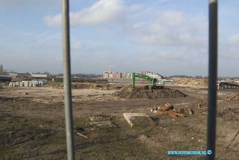 09011502.jpg - FOTOOPDRACHT:Dordrecht:15-01-2009:een mooie overzichtsfoto van de Stadswerven zoals het er nu bij ligt.Deze digitale foto blijft eigendom van FOTOPERSBURO BUSINK. Wij hanteren de voorwaarden van het N.V.F. en N.V.J. Gebruik van deze foto impliceert dat u bekend bent  en akkoord gaat met deze voorwaarden bij publicatie.EB/ETIENNE BUSINK