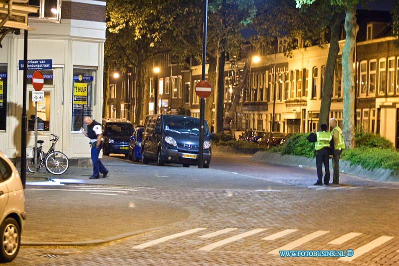 11050502.jpg - FOTOOPDRACHT:Dordrecht:05-05-2011:De politie heeft vannacht een uitgebreid onderzoek verricht op de Bleekersdijk naar een schiet insident.Deze digitale foto blijft eigendom van FOTOPERSBURO BUSINK. Wij hanteren de voorwaarden van het N.V.F. en N.V.J. Gebruik van deze foto impliceert dat u bekend bent  en akkoord gaat met deze voorwaarden bij publicatie.EB/ETIENNE BUSINK