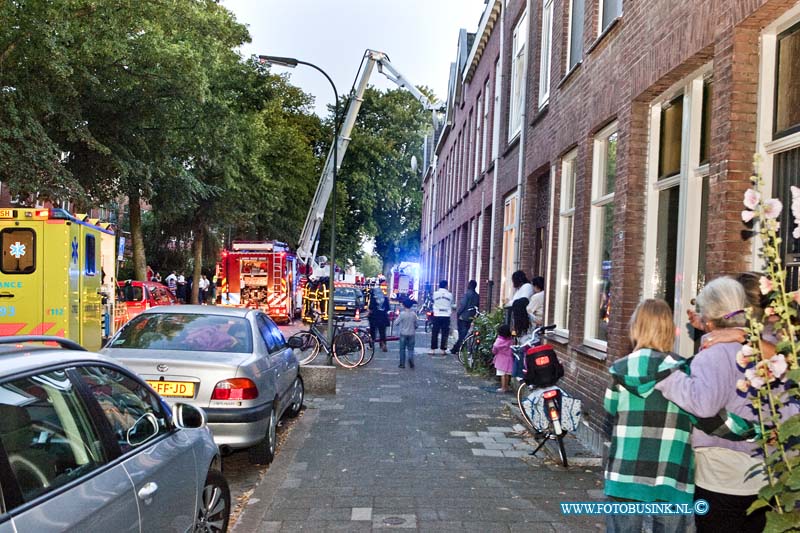 11070401.jpg - FOTOOPDRACHT:Dordrecht:04-07-2011:Slaapkamer Brand RiouwstraatDeze digitale foto blijft eigendom van FOTOPERSBURO BUSINK. Wij hanteren de voorwaarden van het N.V.F. en N.V.J. Gebruik van deze foto impliceert dat u bekend bent  en akkoord gaat met deze voorwaarden bij publicatie.EB/ETIENNE BUSINK