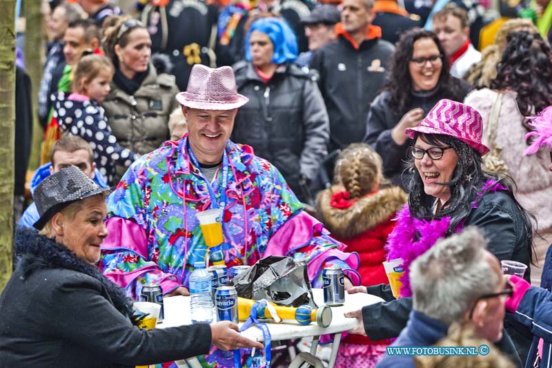 14030112.jpg - FOTOOPDRACHT:Dordrecht:01-03-2014:Slot van de Carnaval optocht in de Waag in Dordrecht, met Diverse zangers en de prijsuitrijkingDeze digitale foto blijft eigendom van FOTOPERSBURO BUSINK. Wij hanteren de voorwaarden van het N.V.F. en N.V.J. Gebruik van deze foto impliceert dat u bekend bent  en akkoord gaat met deze voorwaarden bij publicatie.EB/ETIENNE BUSINK