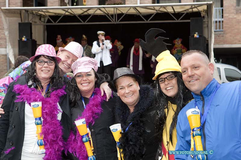 14030118.jpg - FOTOOPDRACHT:Dordrecht:01-03-2014:Slot van de Carnaval optocht in de Waag in Dordrecht, met Diverse zangers en de prijsuitrijkingDeze digitale foto blijft eigendom van FOTOPERSBURO BUSINK. Wij hanteren de voorwaarden van het N.V.F. en N.V.J. Gebruik van deze foto impliceert dat u bekend bent  en akkoord gaat met deze voorwaarden bij publicatie.EB/ETIENNE BUSINK