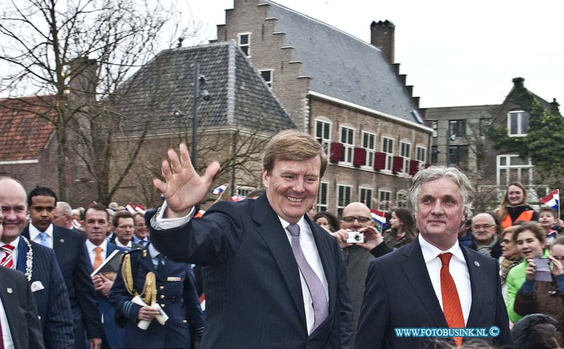 14030405.jpg - FOTOOPDRACHT:Dordrecht:04-03-2014:Koning Willem-Alexander opent tentoonstelling expositie Willem II Kunstkoning in de Augustijnenkerk en bezoekt tentoonstelling in het de Dordrechts museum.Deze digitale foto blijft eigendom van FOTOPERSBURO BUSINK. Wij hanteren de voorwaarden van het N.V.F. en N.V.J. Gebruik van deze foto impliceert dat u bekend bent  en akkoord gaat met deze voorwaarden bij publicatie.EB/ETIENNE BUSINK