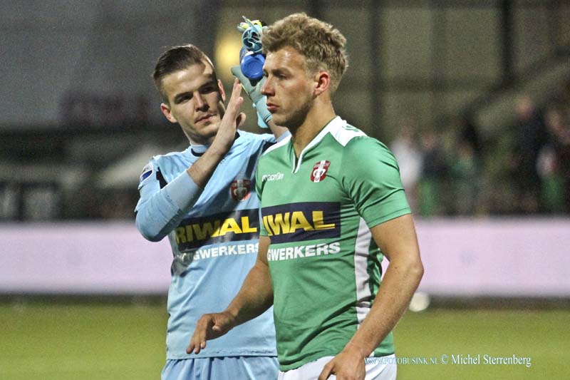 15041908.jpg - FOTOOPDRACHT:Dordrecht:07-02-2015:DORDRECHT - Zondag 19 April 2015 FC Dordrecht degradeert na één jaar te hebben gespeeld in de eredivisie naar de Jupiler League.Deze digitale foto blijft eigendom van FOTOPERSBURO BUSINK. Wij hanteren de voorwaarden van het N.V.F. en N.V.J. Gebruik van deze foto impliceert dat u bekend bent  en akkoord gaat met deze voorwaarden bij publicatie.EB/ETIENNE BUSINK