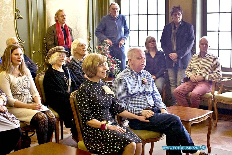 160418069.jpg - DORDRECHT - Op maandag 18 april 2016 is Piet de Meer in het huwlijk getredenDeze digitale foto blijft eigendom van FOTOPERSBURO BUSINK. Wij hanteren de voorwaarden van het N.V.F. en N.V.J. Gebruik van deze foto impliceert dat u bekend bent  en akkoord gaat met deze voorwaarden bij publicatie.EB/ETIENNE BUSINK