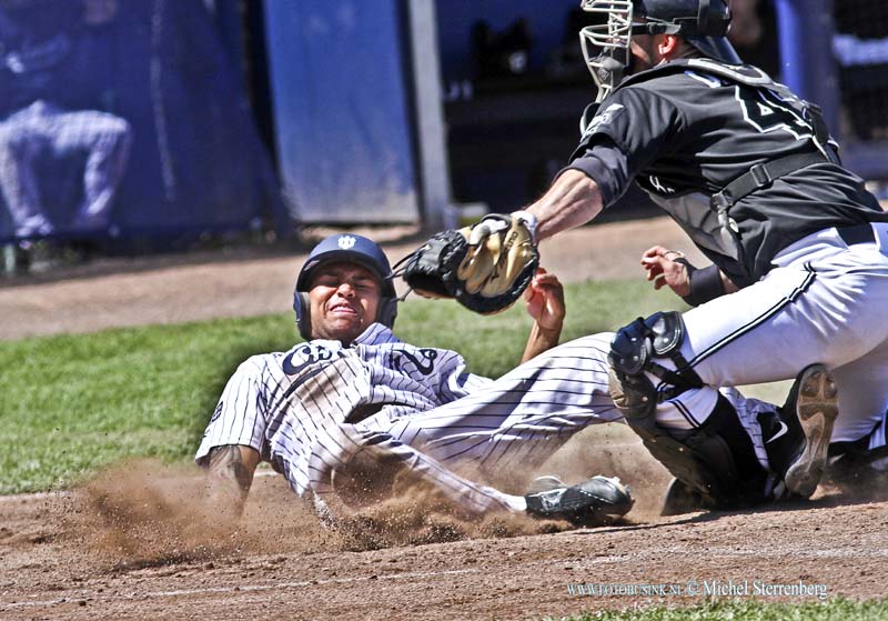 15060701.jpg - ROTTERDAM-De honkballers van het Rotterdamse Curaçao Neptunus hebben zondag 7 Juni 2015 in het eigen Familie Stadion de Europa Cup gewonnen. In de finale werd met 8-2 gewonnen van het Tsjechische Draci Brno. Door de zege heeft Neptunus zich geplaatst voor de European Champions Cup die later dit haar wordt gespeeld.Deze digitale foto blijft eigendom van FOTOPERSBURO BUSINK. Wij hanteren de voorwaarden van het N.V.F. en N.V.J. Gebruik van deze foto impliceert dat u bekend bent  en akkoord gaat met deze voorwaarden bij publicatie.EB/ETIENNE BUSINK