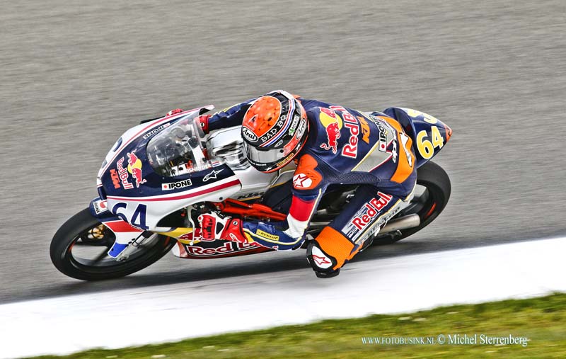 15062703.jpg - ASSEN - 27 juni 2015 De 16 jarige Rotterdammer Bo Bendsneyder won op vrijdag  26 en zaterdag 27 Juni 2015 tijdens de TT van Assen beide races in de Red Bull Rookies Cup.NOVUM COPYRIGHT ETIENNE BUSINK