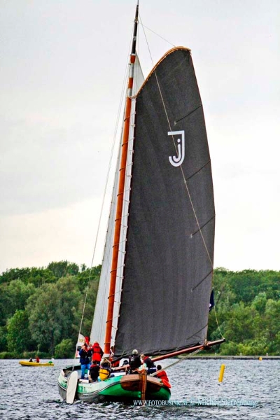 15052903.jpg - ROTTERDAM 29 Mei 2015 De Laatste dag van Skutsjesilen Holland 2015 op de Kralinger Plas om de Kralinger Cup.Deze digitale foto blijft eigendom van FOTOPERSBURO BUSINK. Wij hanteren de voorwaarden van het N.V.F. en N.V.J. Gebruik van deze foto impliceert dat u bekend bent  en akkoord gaat met deze voorwaarden bij publicatie.EB/ETIENNE BUSINK