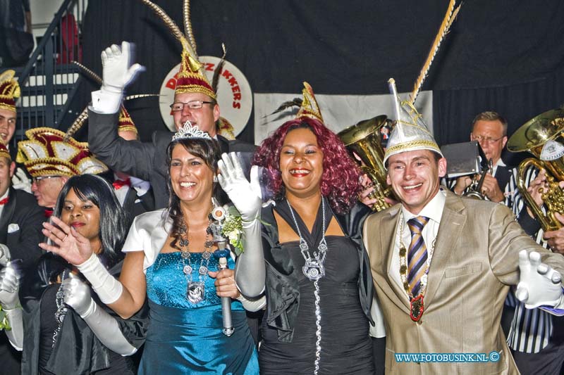 15110702.jpg - DORDRECHT 07-November-2015  De eerste vrouwelijke prinses carnaval van Dordrecht  Zaterdagavond 11 over 11 werd bekend gemaakt in de Brasserie De Schaapskooi dat we voor een prinses carnaval 2015 -2016 hebben Ernestine Prins.Deze digitale foto blijft eigendom van FOTOPERSBURO BUSINK. Wij hanteren de voorwaarden van het N.V.F. en N.V.J. Gebruik van deze foto impliceert dat u bekend bent  en akkoord gaat met deze voorwaarden bij publicatie.EB/ETIENNE BUSINK