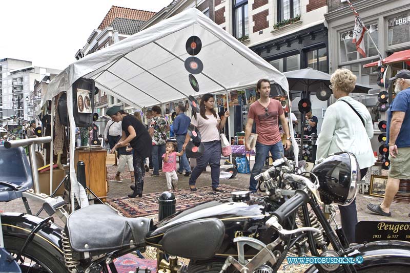 14091304.jpg - FOTOOPDRACHT:Dordrecht:13-09-2014:Het Voorstraat Noord Festival Deze digitale foto blijft eigendom van FOTOPERSBURO BUSINK. Wij hanteren de voorwaarden van het N.V.F. en N.V.J. Gebruik van deze foto impliceert dat u bekend bent  en akkoord gaat met deze voorwaarden bij publicatie.EB/ETIENNE BUSINK